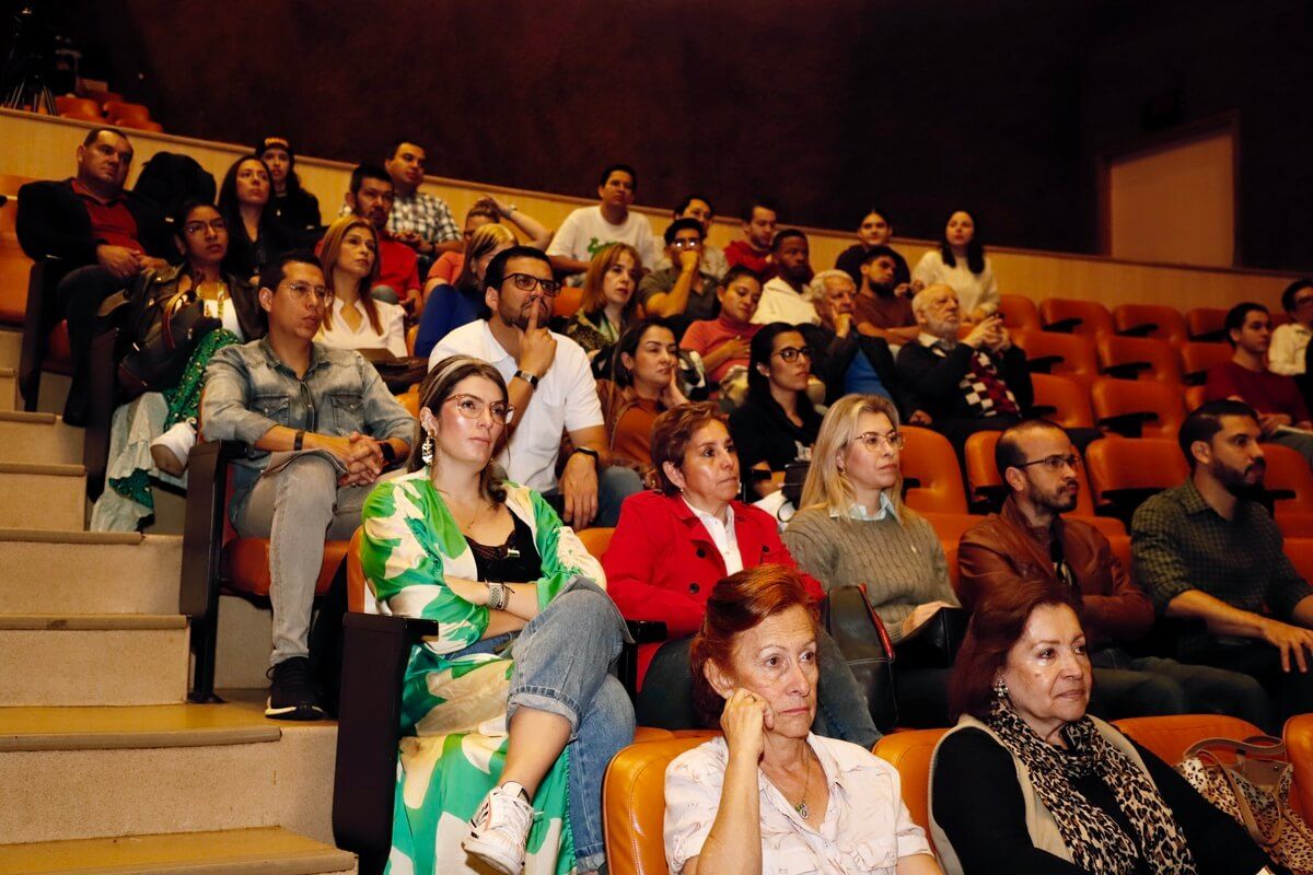 Debates jurídicos y políticos entre el federalismo, autonomía y Estado central