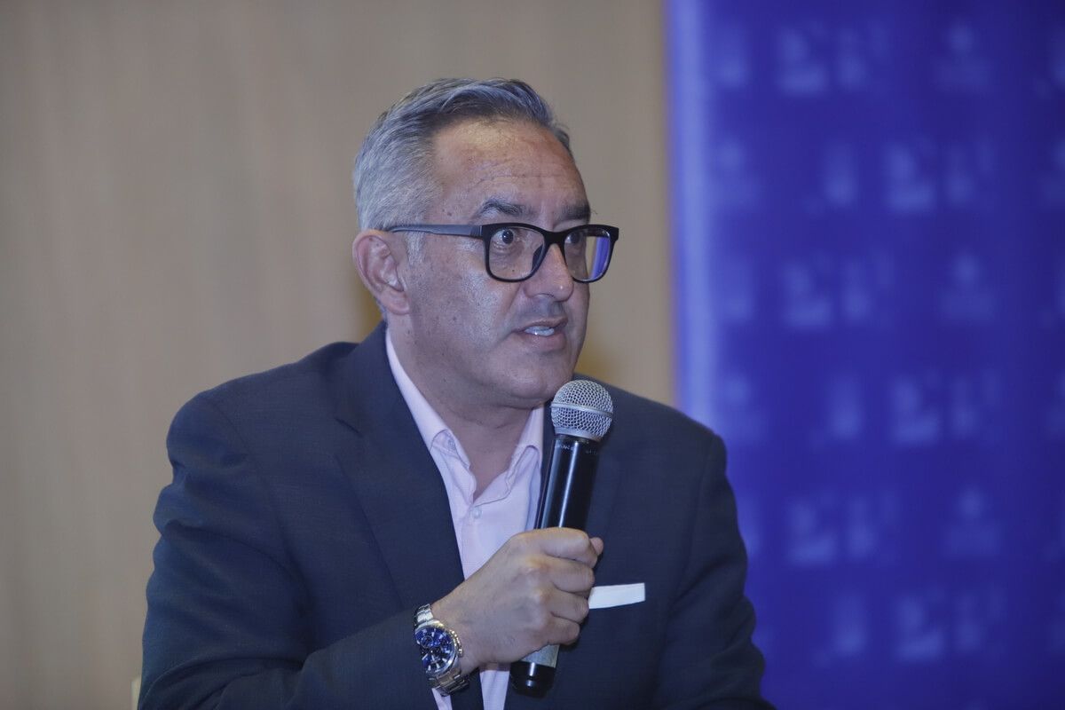 Debates jurídicos y políticos entre el federalismo, autonomía y Estado central