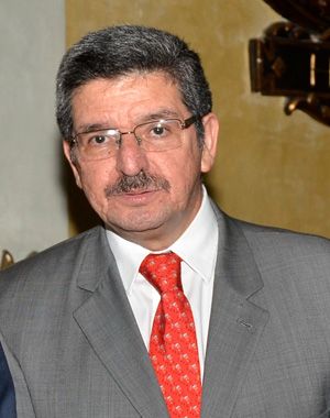 Dr. Ángel Hernández Esquivel