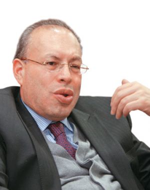 Dr. Carlos Ariel Sánchez