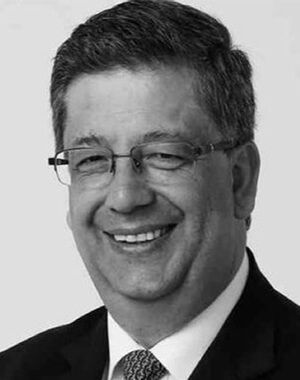 Dr. William Zambrano Cetina